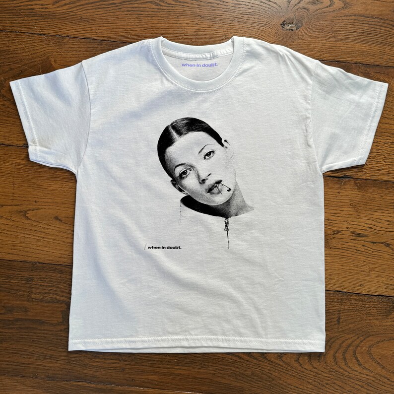Women'S Fashion From The 90S - Kate Moss Graphic T-shirt Women Men