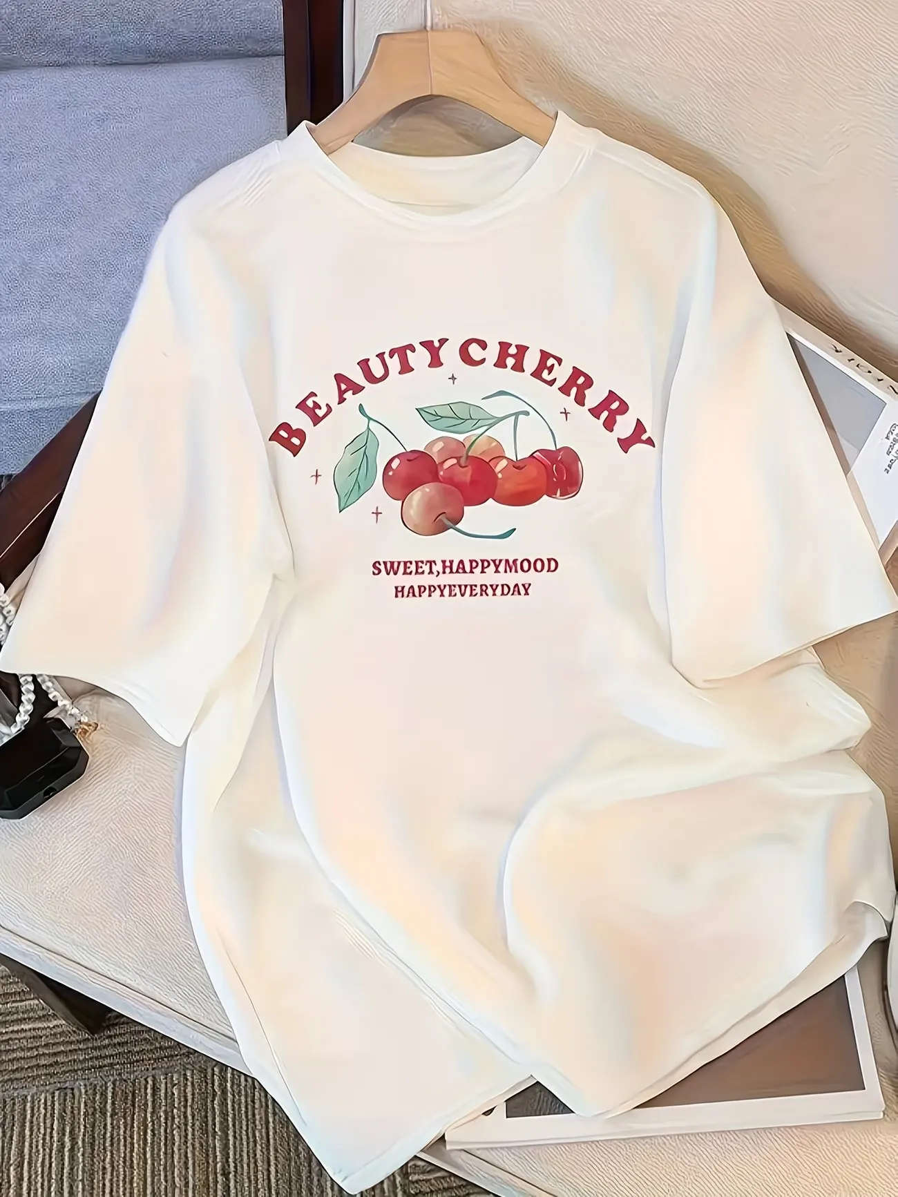 Vintage Beauty Cherry Graphic  - огляд і ціна Women'S Fashion From The 90S