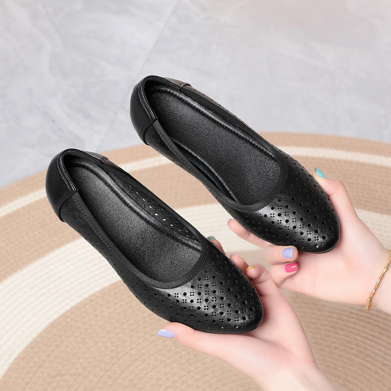Beige Mary Jane Shoes With Adj - огляд і ціна Women'S Fashion Loafers