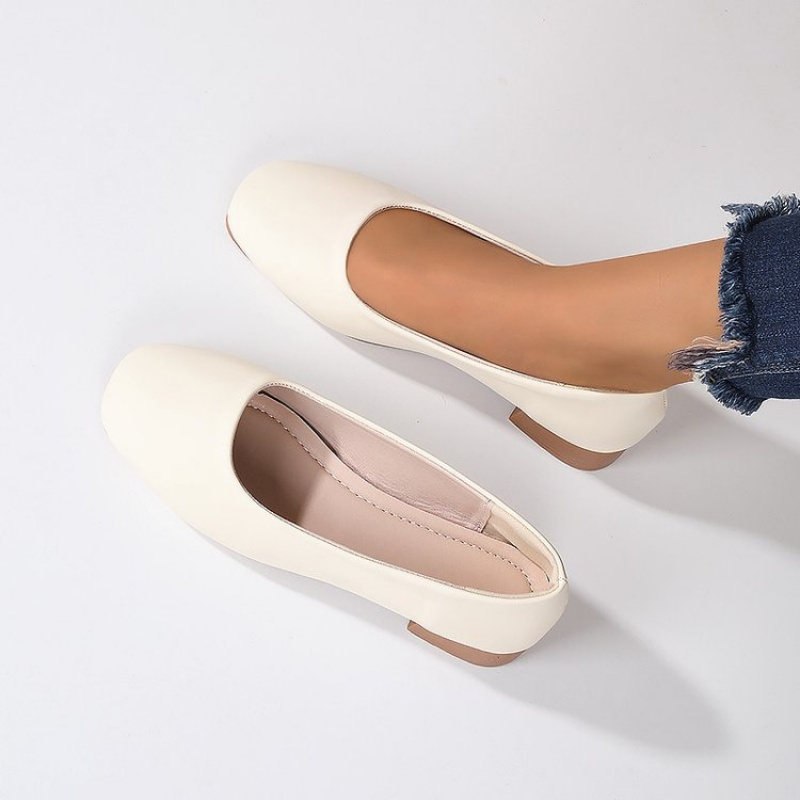 Soft Leather Round Toe Slip-On - огляд і ціна Women'S Fashion Loafers